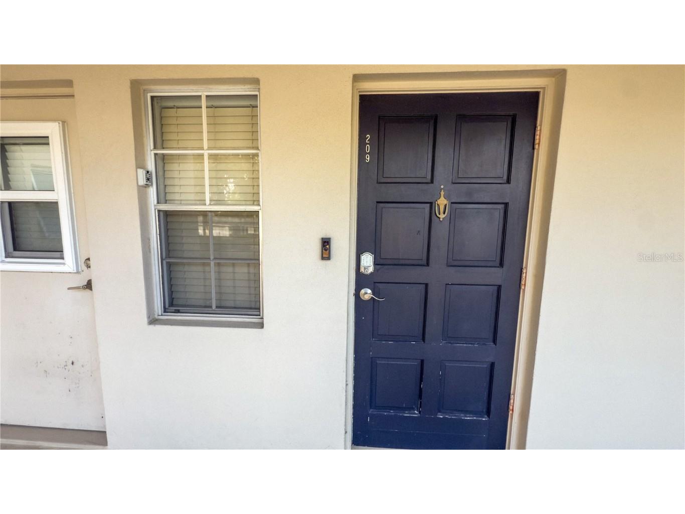 7461 W Country Club Drive N #209 Sarasota FL 34243 A4666956 image4