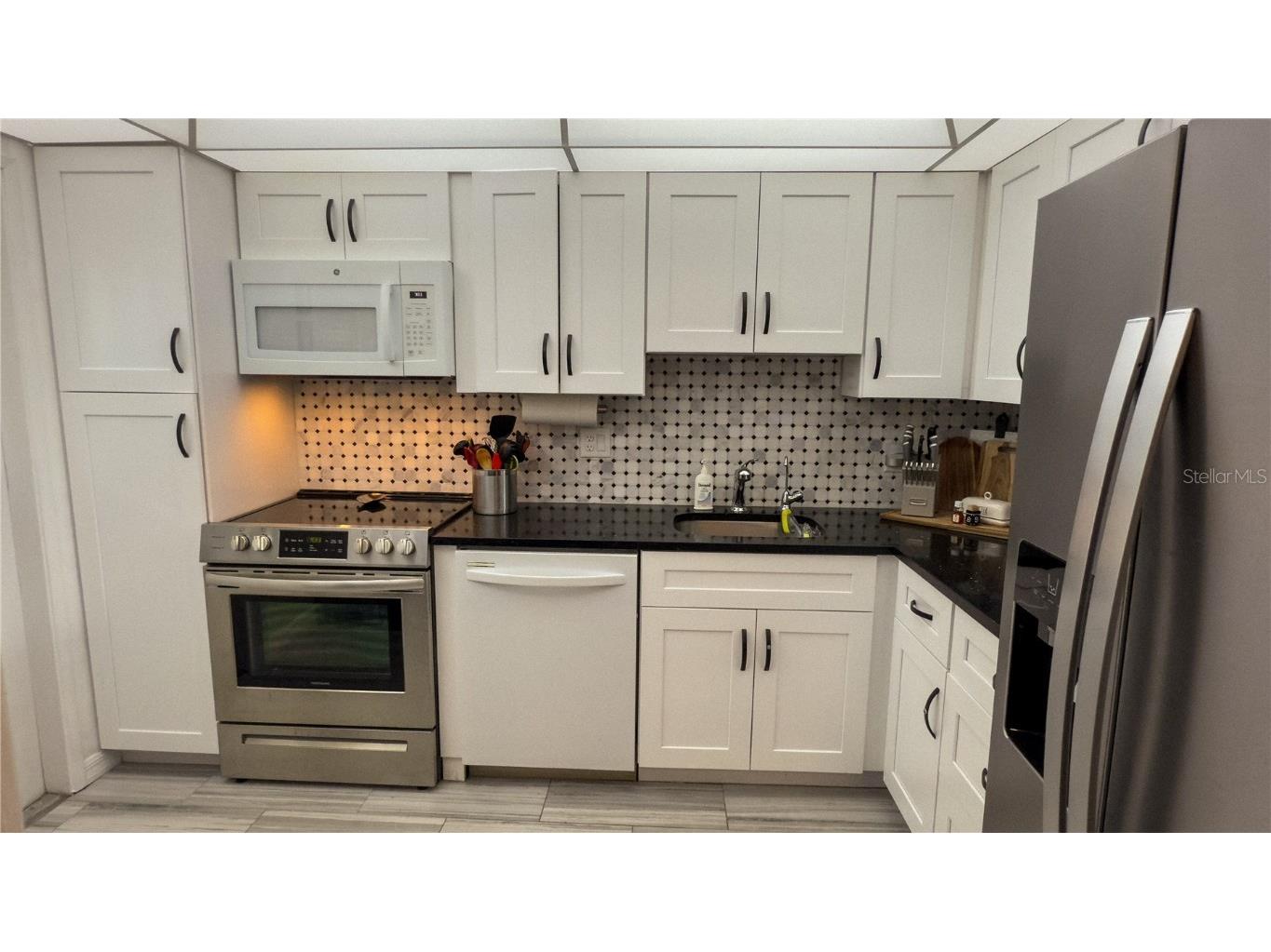 7461 W Country Club Drive N #209 Sarasota FL 34243 A4666956 image9