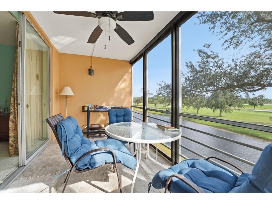 7461 W Country Club Drive N #301 Sarasota FL 34243 A4671681 image2