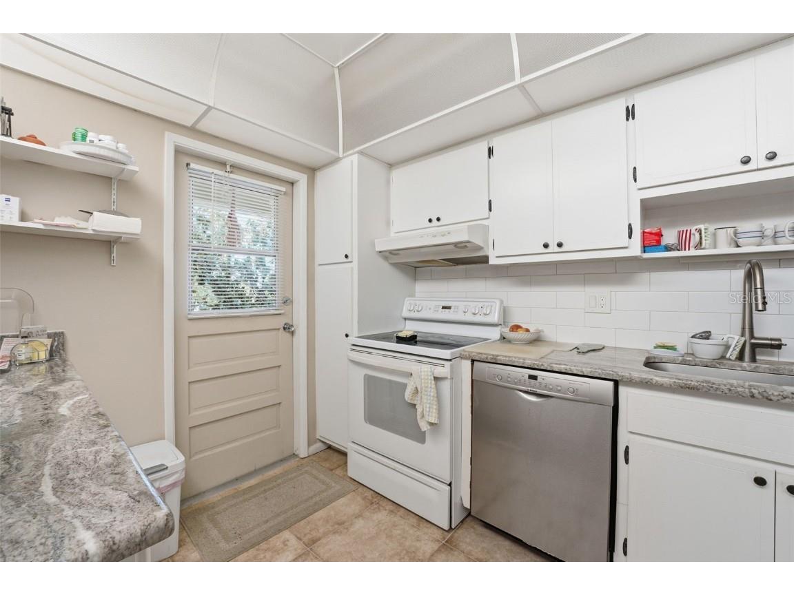 7461 W Country Club Drive N #301 Sarasota FL 34243 A4671681 image8