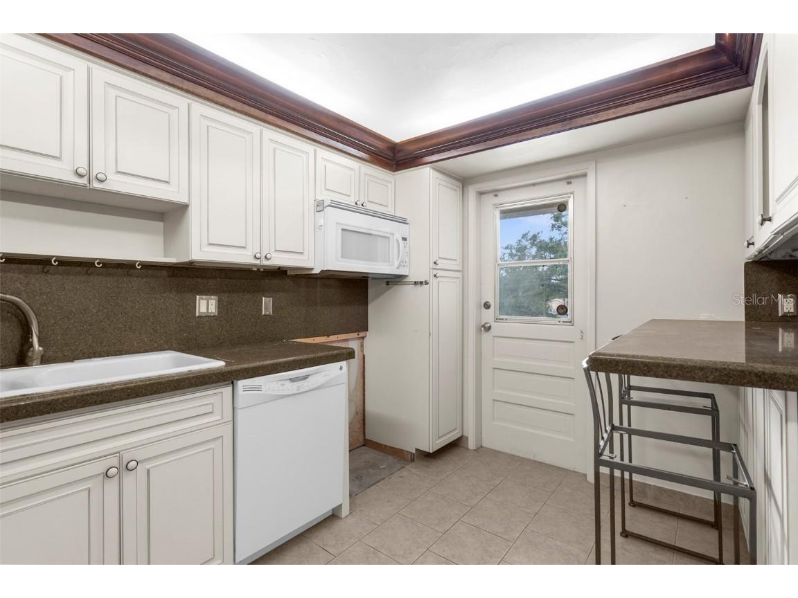 7461 W Country Club Drive N #310 Sarasota FL 34243 A4663481 image12