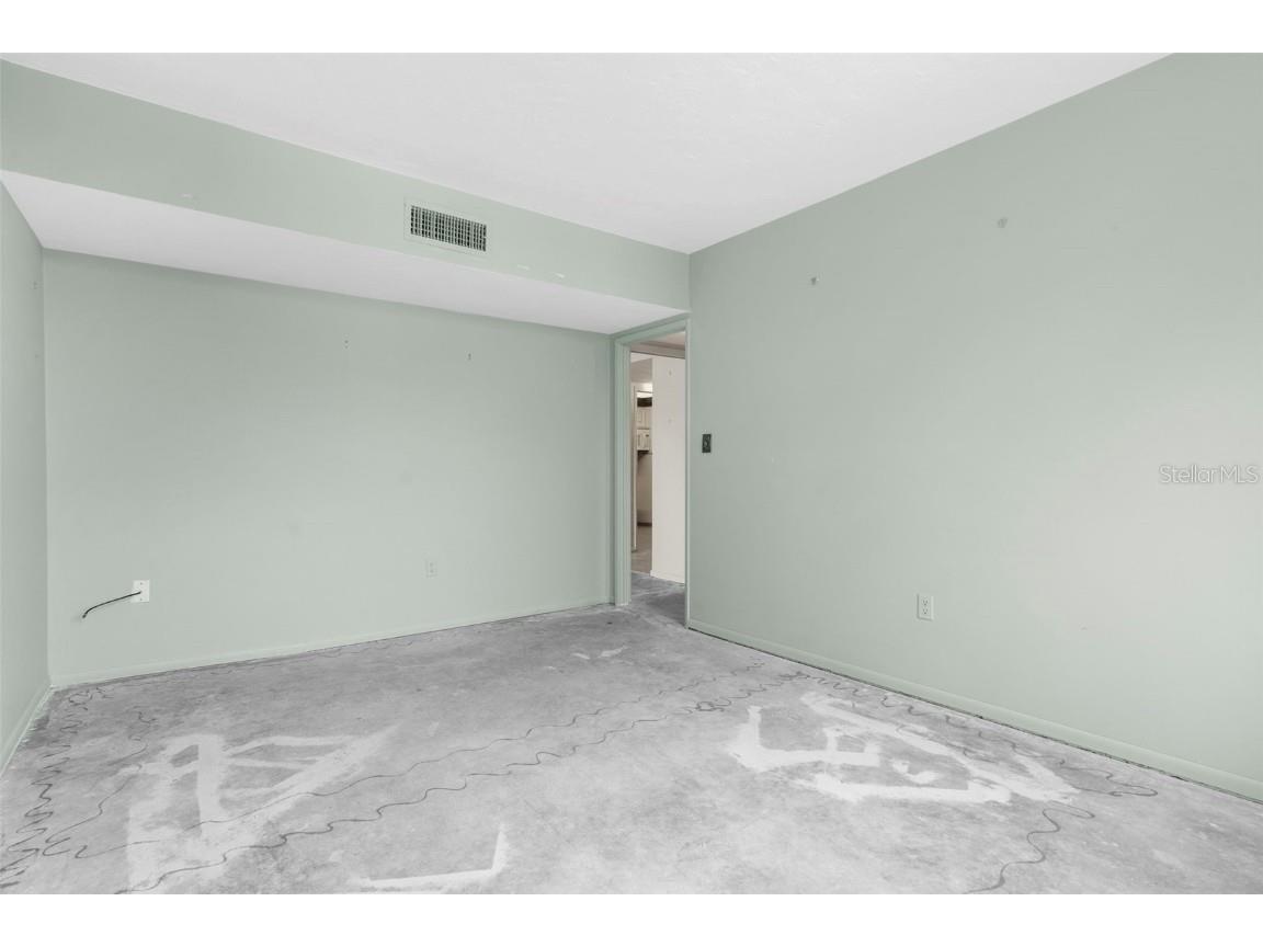 7461 W Country Club Drive N #310 Sarasota FL 34243 A4663481 image18