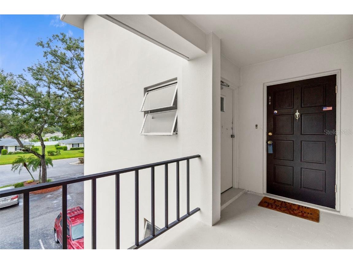 7461 W Country Club Drive N #310 Sarasota FL 34243 A4663481 image3