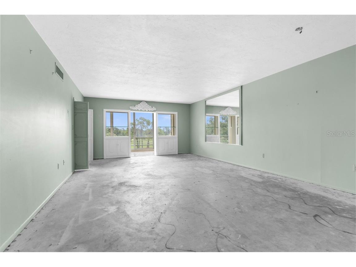 7461 W Country Club Drive N #310 Sarasota FL 34243 A4663481 image5