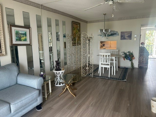 7461 W Country Club Drive N #402 Sarasota FL 34243 A4694358 image2