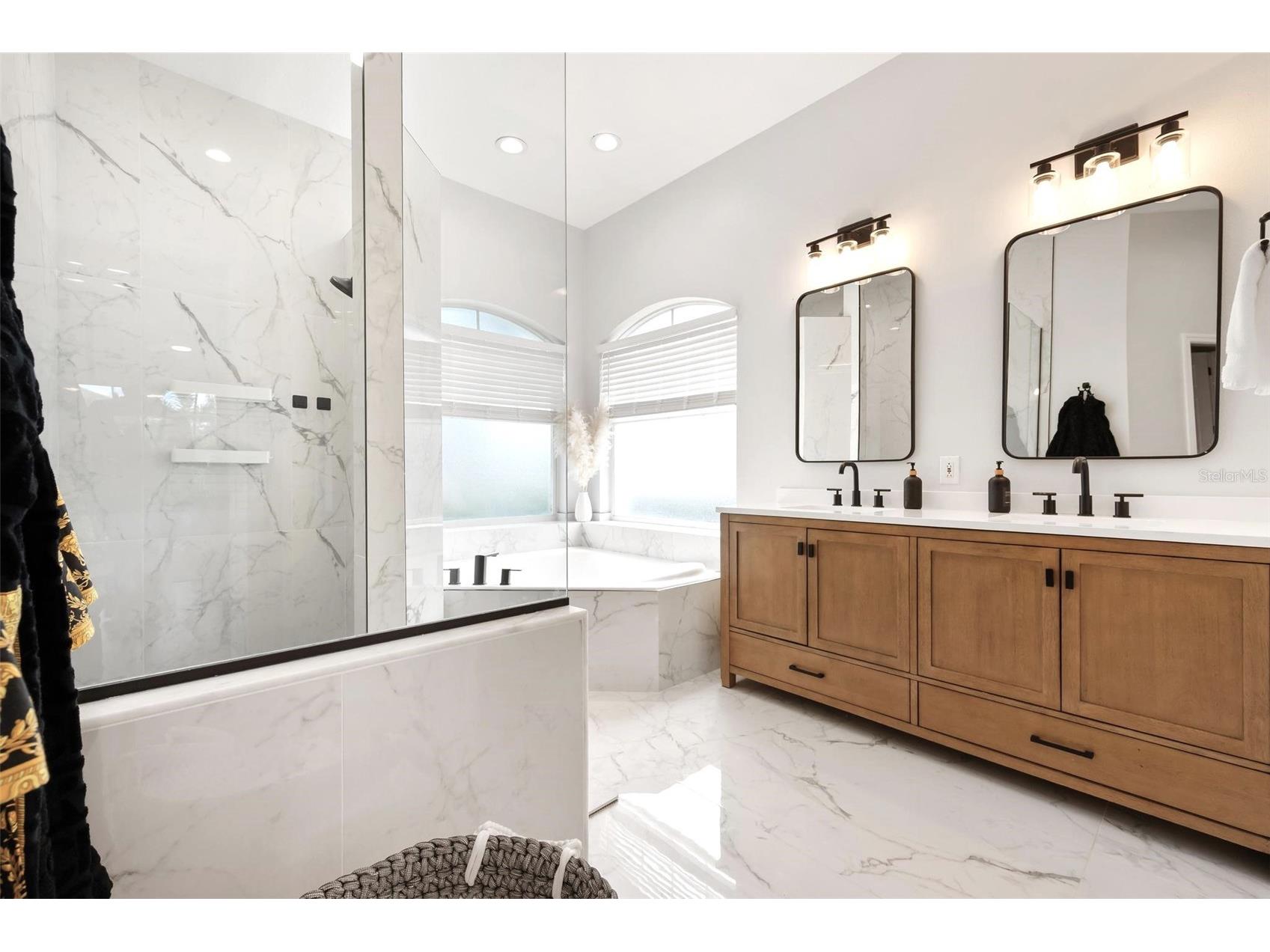 7462 Palmer Glen Circle Sarasota FL 34240 A4697314 image22