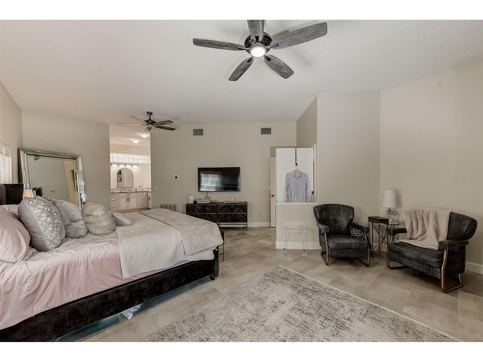 7462 Watersilk Drive N Pinellas Park FL 33782 TB8476831 image29