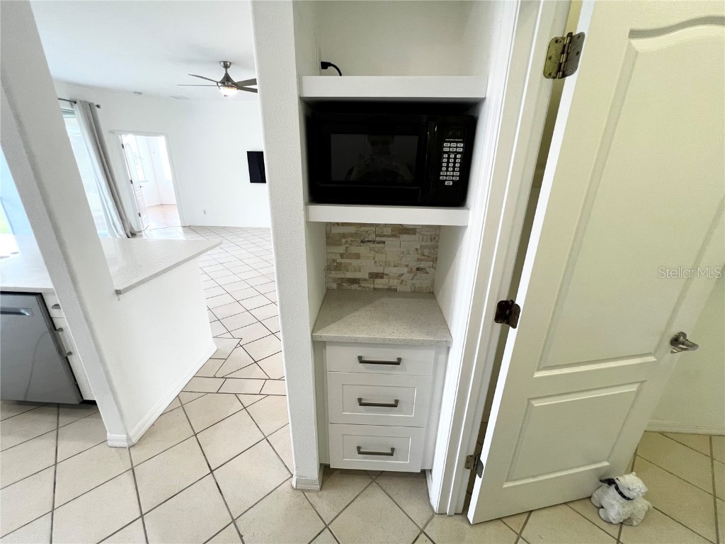 7463 Ridge Road Sarasota FL 34238 A4667970 image16