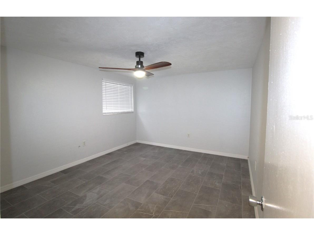 7464 Cass Circle Sarasota FL 34231 A4671739 image11