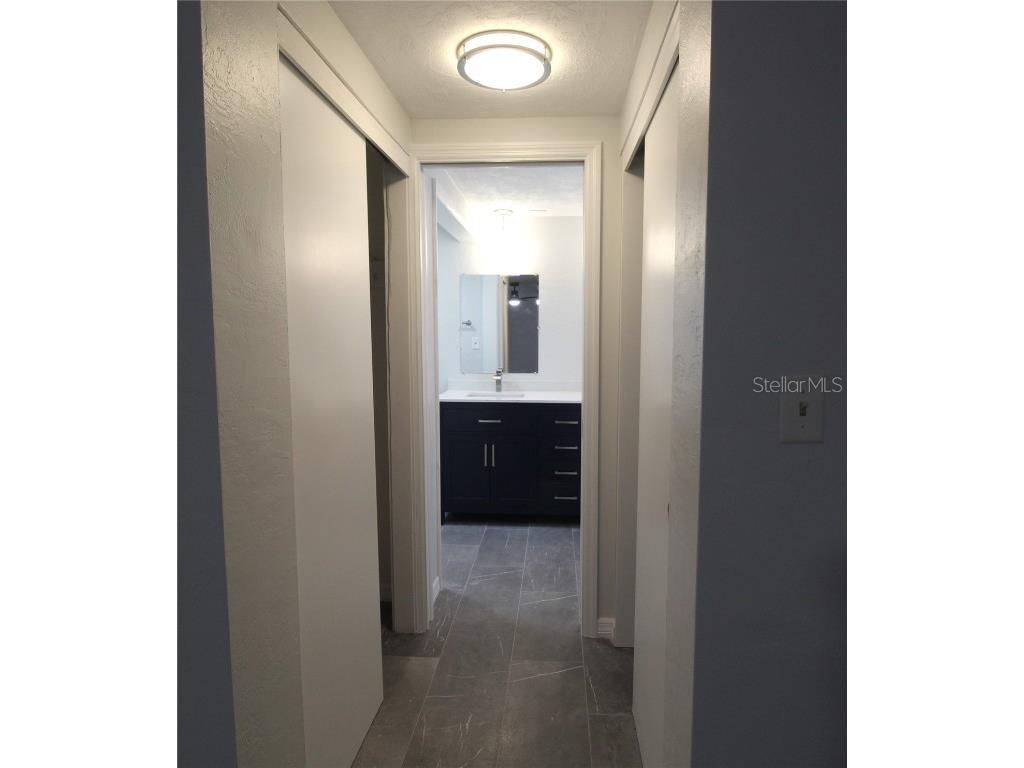 7464 Cass Circle Sarasota FL 34231 A4671739 image13