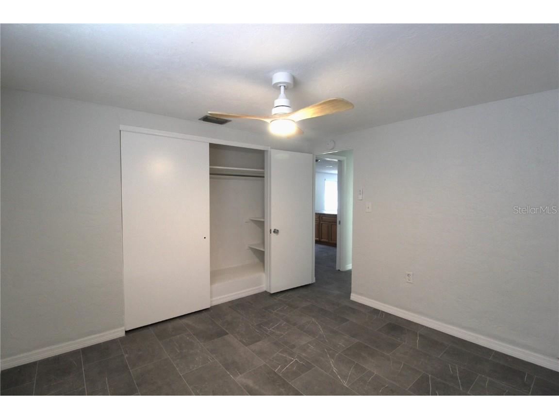 7464 Cass Circle Sarasota FL 34231 A4671739 image19