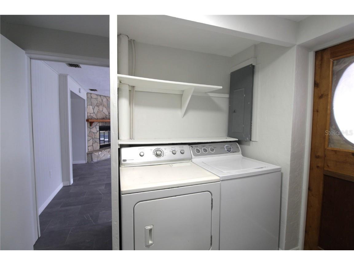 7464 Cass Circle Sarasota FL 34231 A4671739 image21