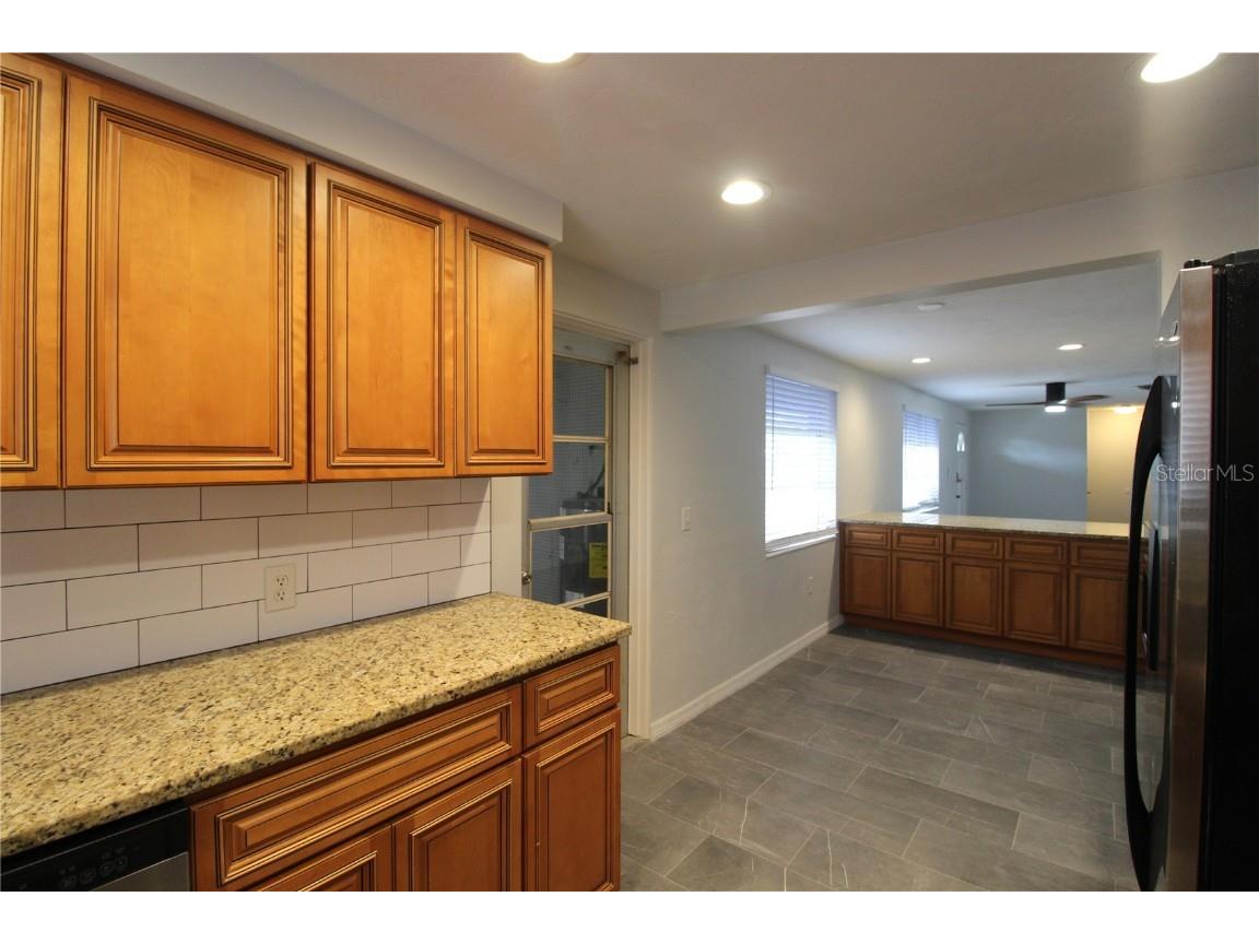 7464 Cass Circle Sarasota FL 34231 A4671739 image5