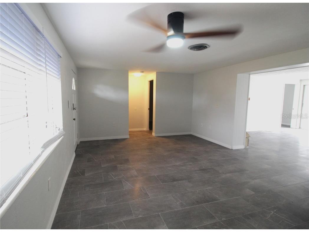 7464 Cass Circle Sarasota FL 34231 A4671739 image8