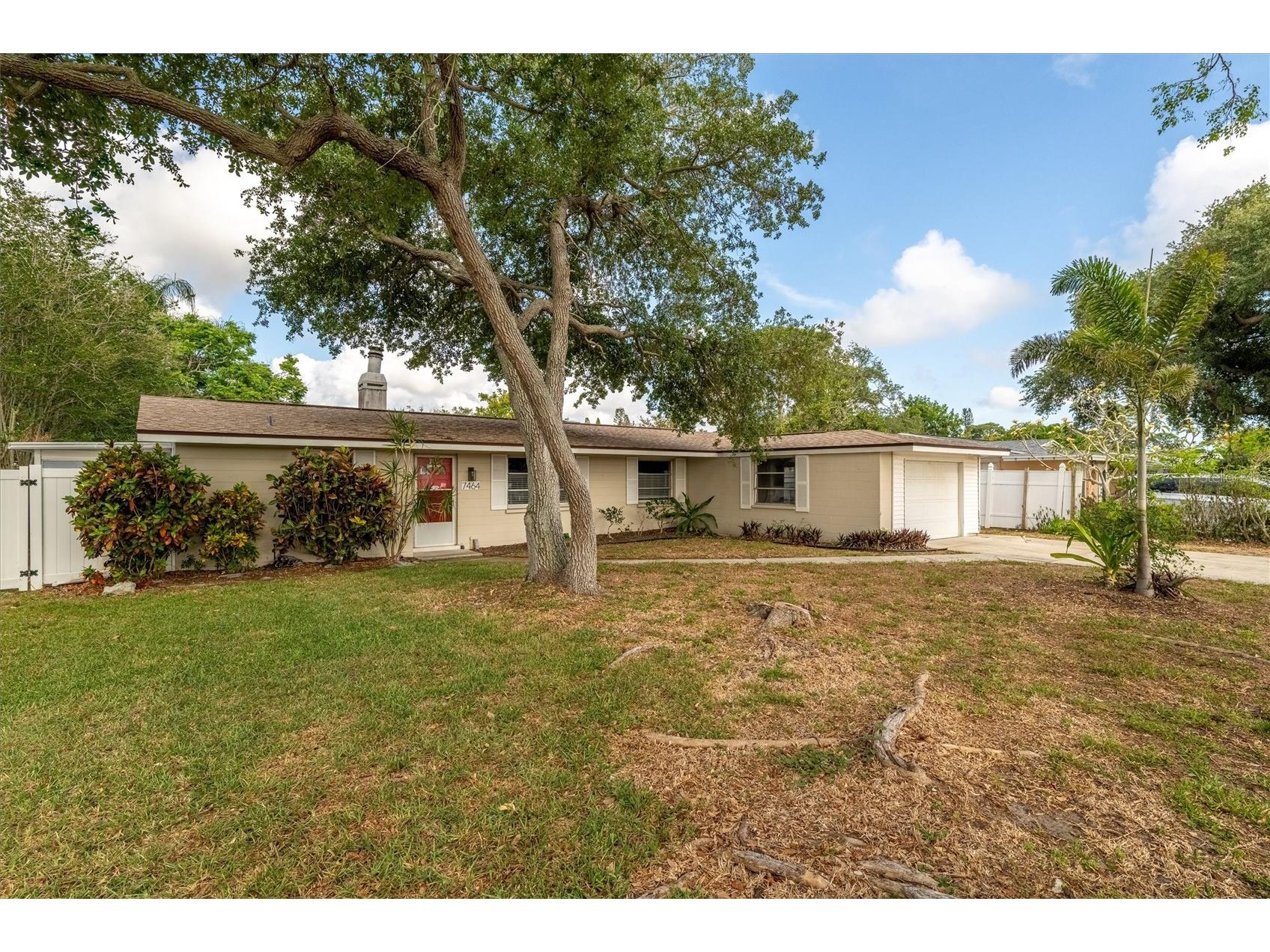7464 Cass Circle Sarasota FL 34231 A4692133 image3