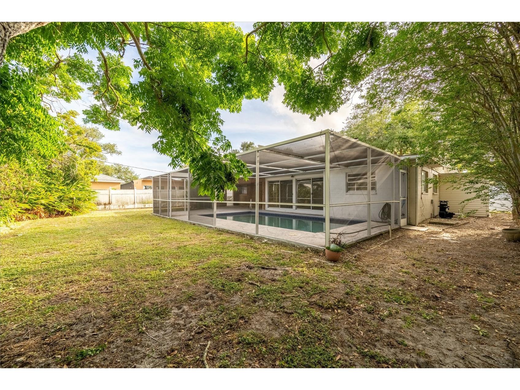 7464 Cass Circle Sarasota FL 34231 A4692133 image36