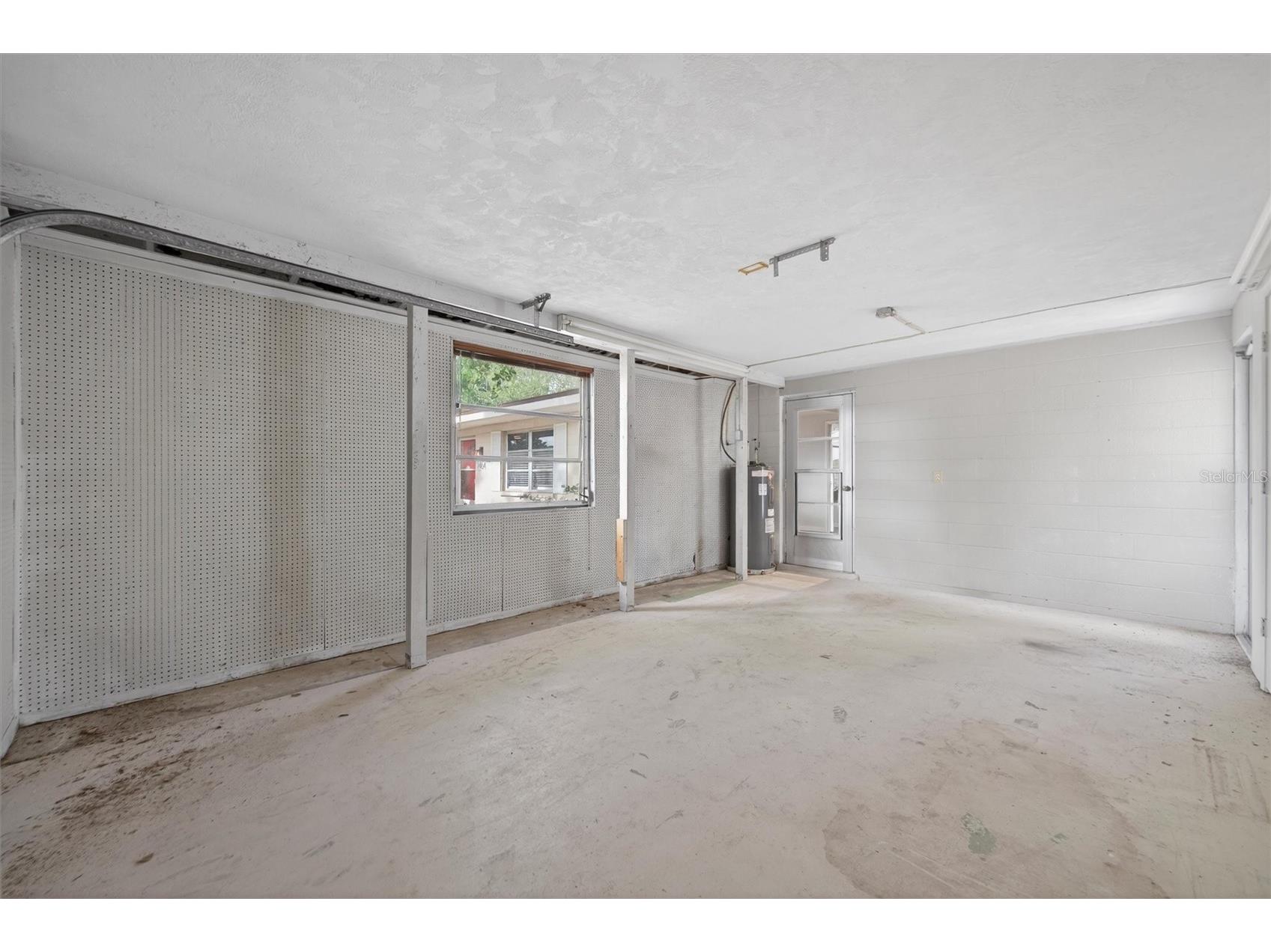 7464 Cass Circle Sarasota FL 34231 A4692133 image38