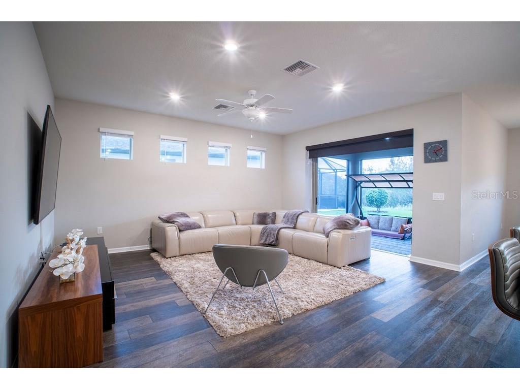 7465 Yale Harbor Drive Wesley Chapel FL 33545 TB8461559 image3