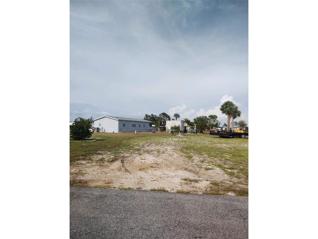 7466 Arbela Street Port Charlotte FL 33981 - BUTTERFORD WATERWAY C7478111 image1
