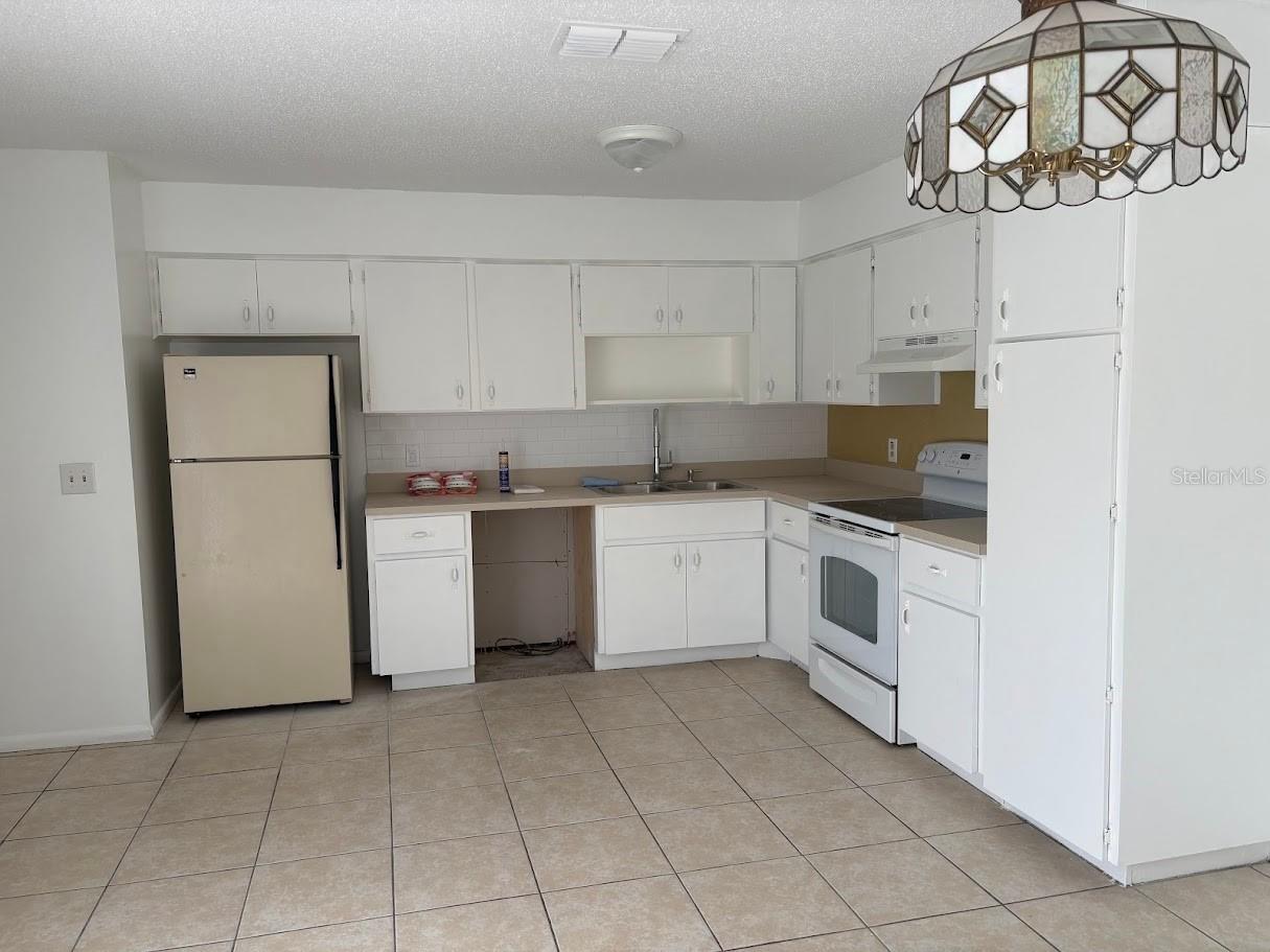 7467 Mead Drive Spring Hill FL 34606 W7886919 image3