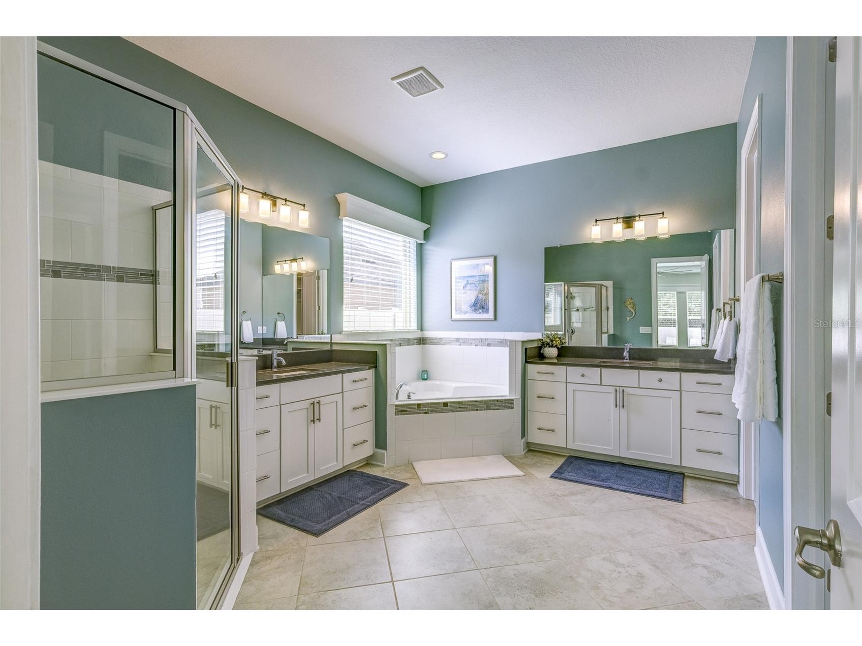 747 116th Court NE Bradenton FL 34212 A4685915 image30