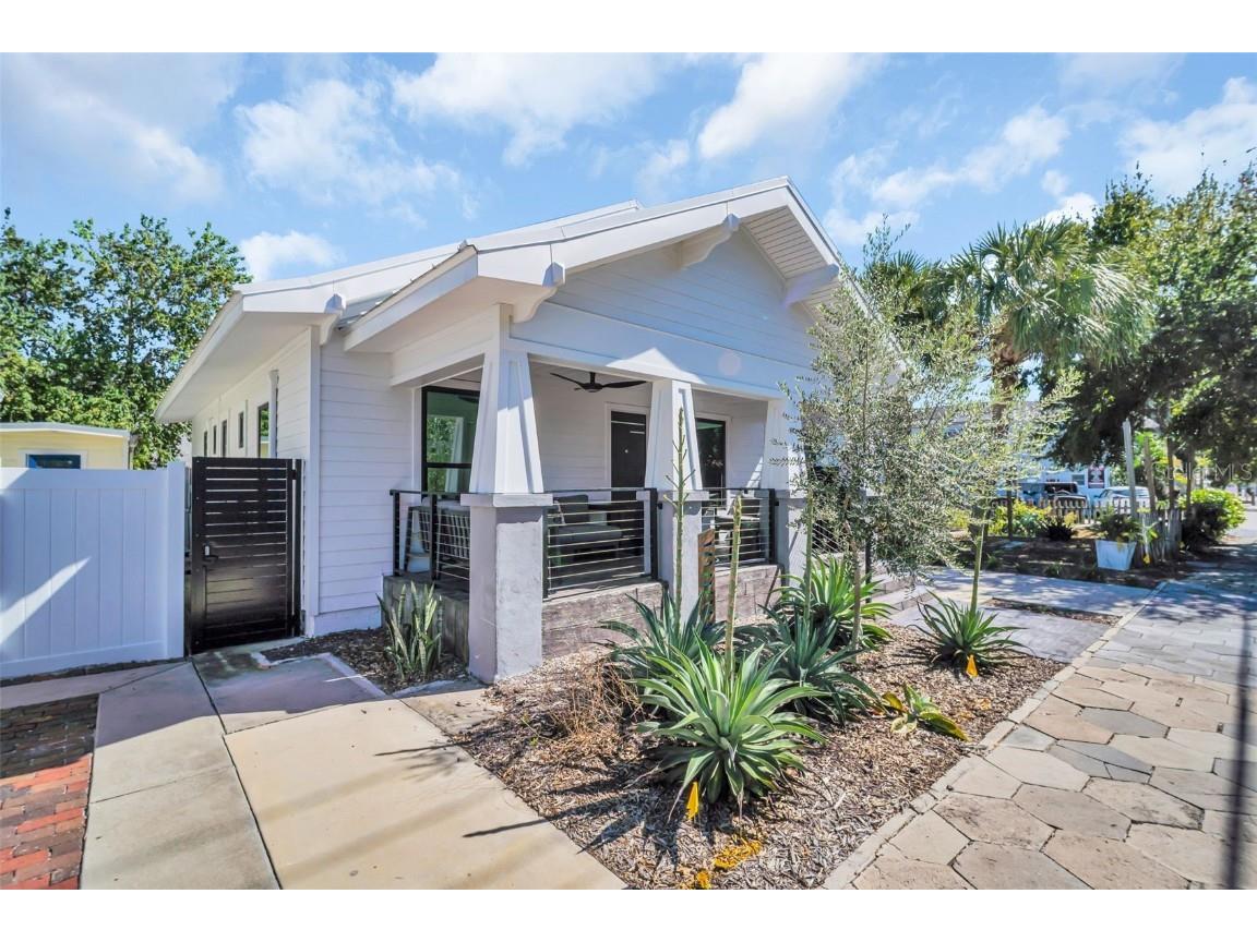 747 2nd Street N Saint Petersburg FL 33701 TB8432892 image1