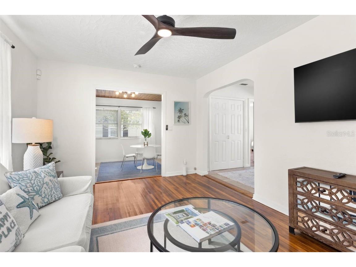 747 39th Avenue NE Saint Petersburg FL 33703 TB8461799 image14