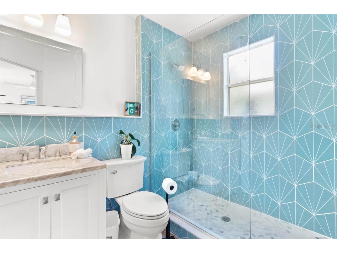 747 39th Avenue NE Saint Petersburg FL 33703 TB8461799 image18