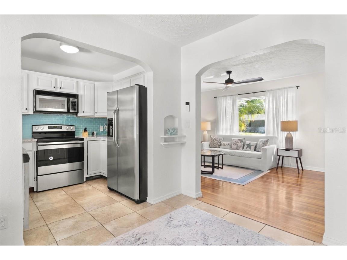 747 39th Avenue NE Saint Petersburg FL 33703 TB8461799 image24