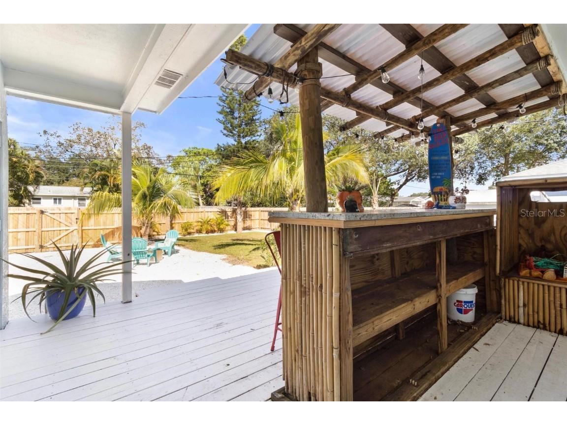 747 39th Avenue NE Saint Petersburg FL 33703 TB8461799 image34