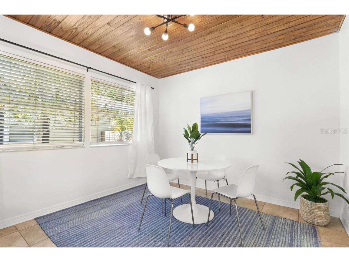 747 39th Avenue NE Saint Petersburg FL 33703 TB8461799 image4