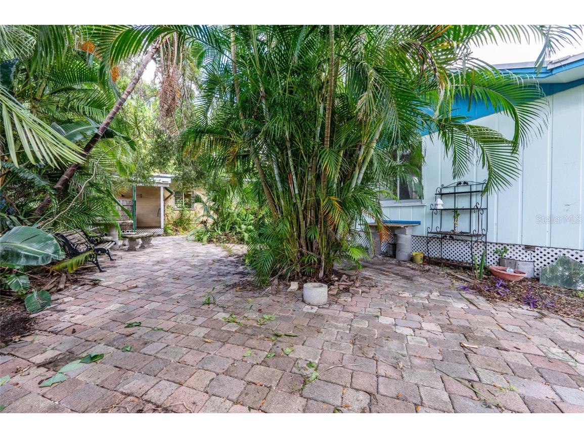 747 42nd Street Sarasota FL 34234 A4667598 image11