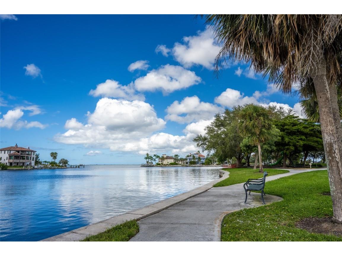 747 42nd Street Sarasota FL 34234 A4667598 image57