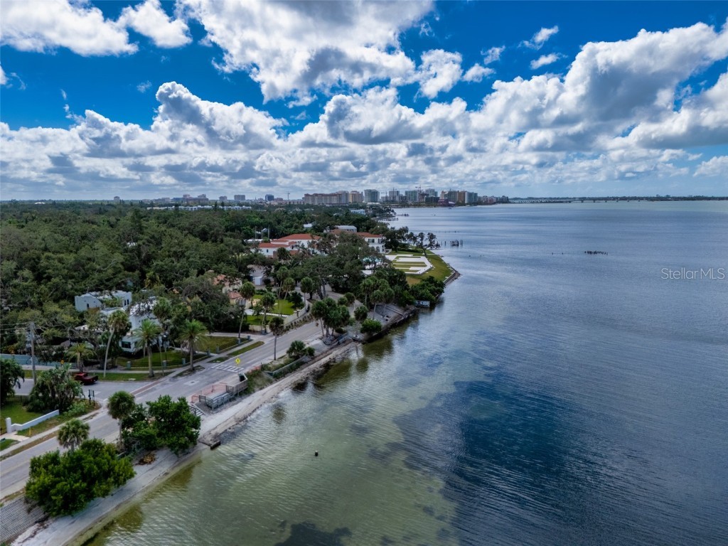 747 42nd Street Sarasota FL 34234 A4667598 image60