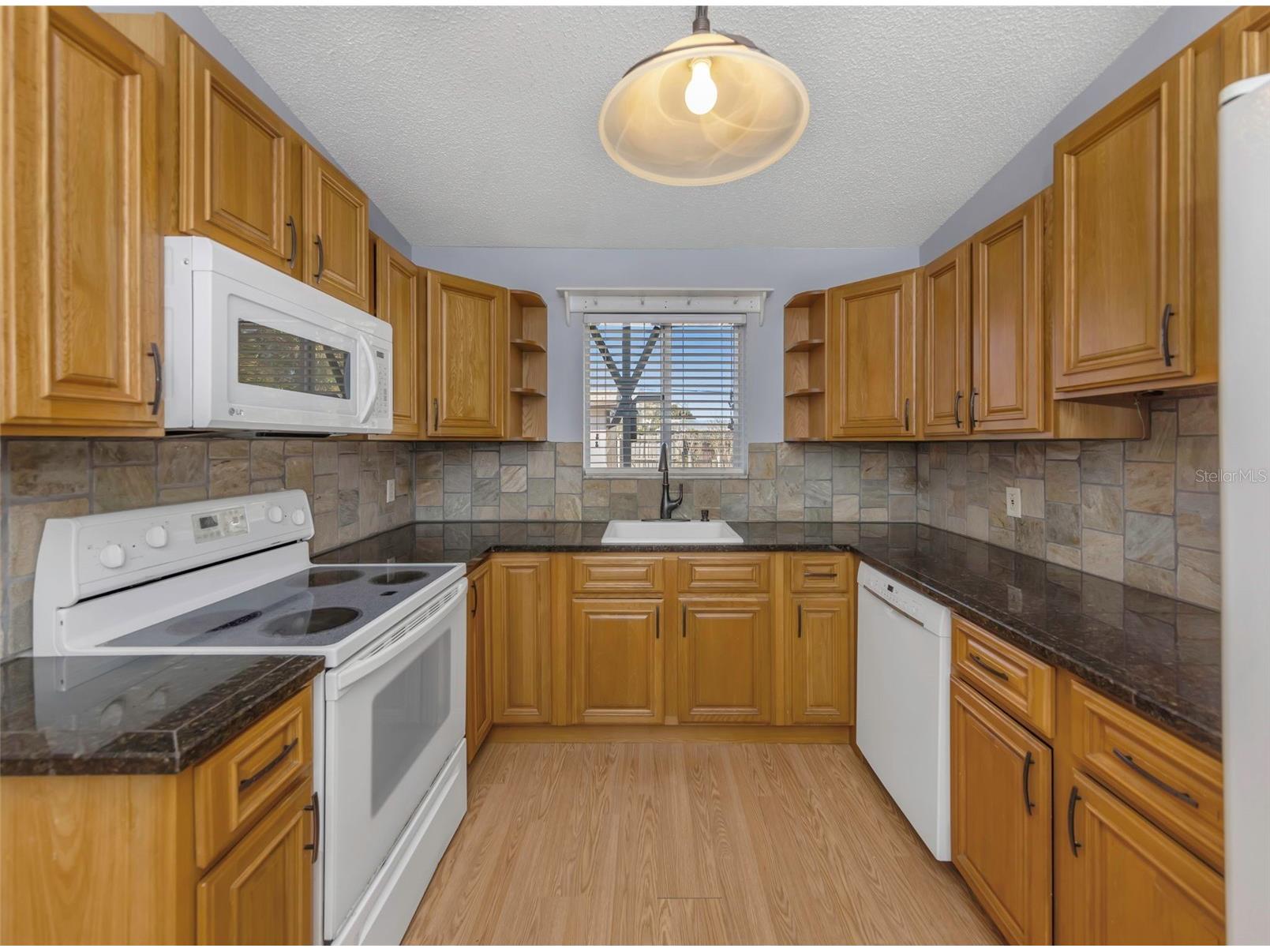 747 Brook Street Largo FL 33770 TB8472577 image10