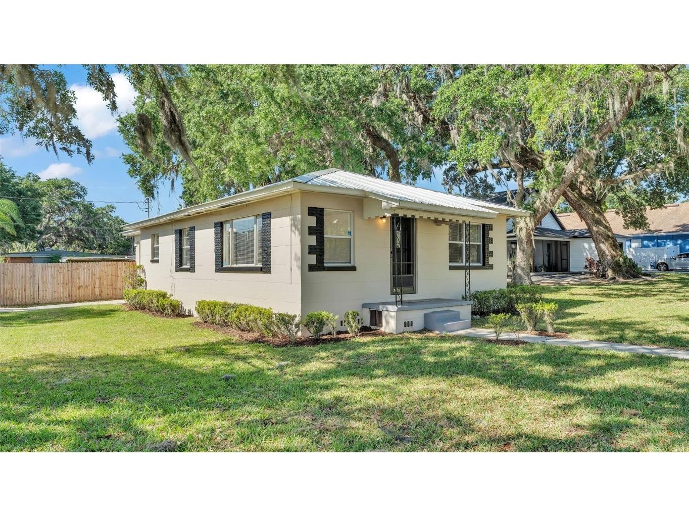747 E Bella Vista Street Lakeland FL 33805 L4951968 image1