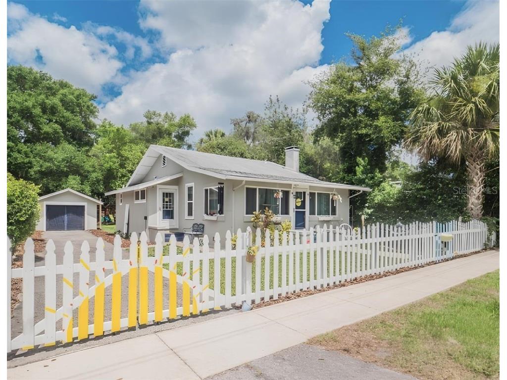 747 N Clayton Street Mount Dora FL 32757 G5075952 image1