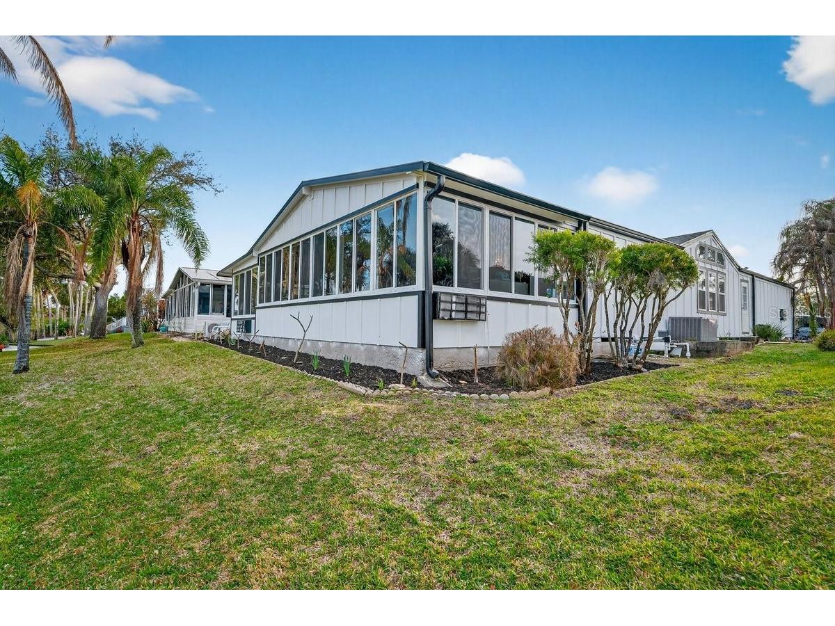 747 Navigators Way Edgewater FL 32141 - INDIAN RIVER NS1087510 image16