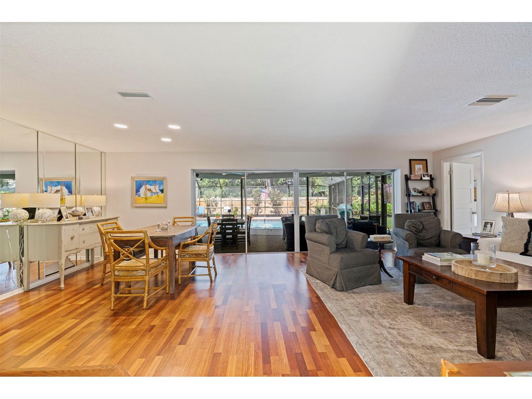 747 Sabal Court S Saint Petersburg FL 33705 TB8509422 image14