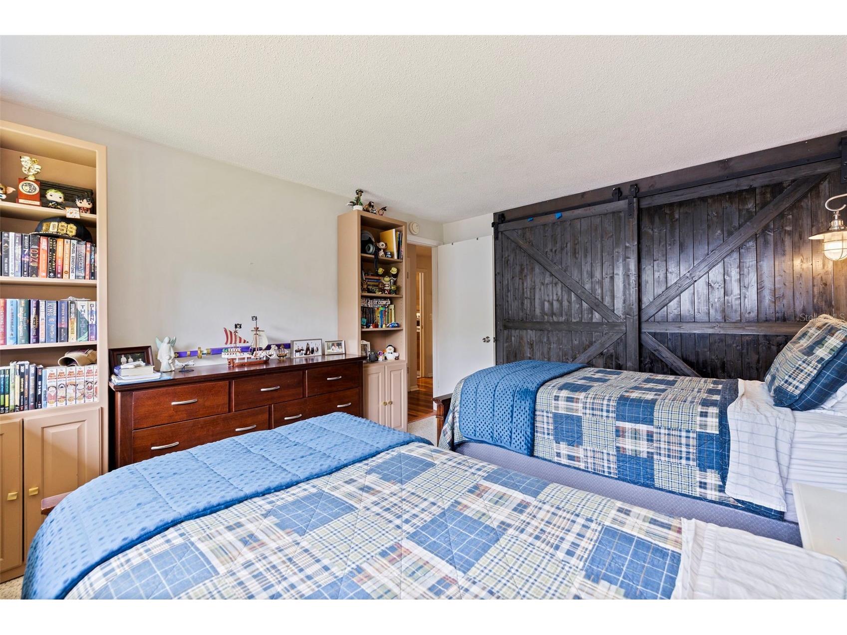 747 Sabal Court S Saint Petersburg FL 33705 TB8509422 image25