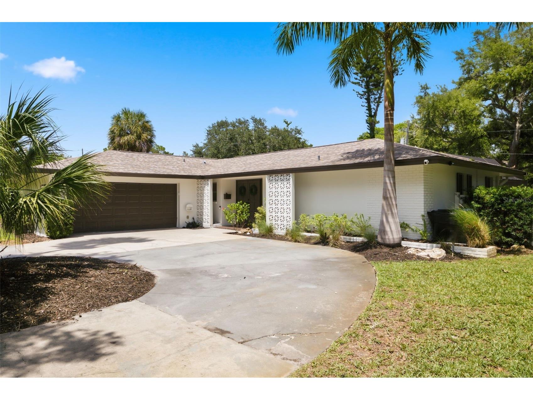 747 Sabal Court S Saint Petersburg FL 33705 TB8509422 image3