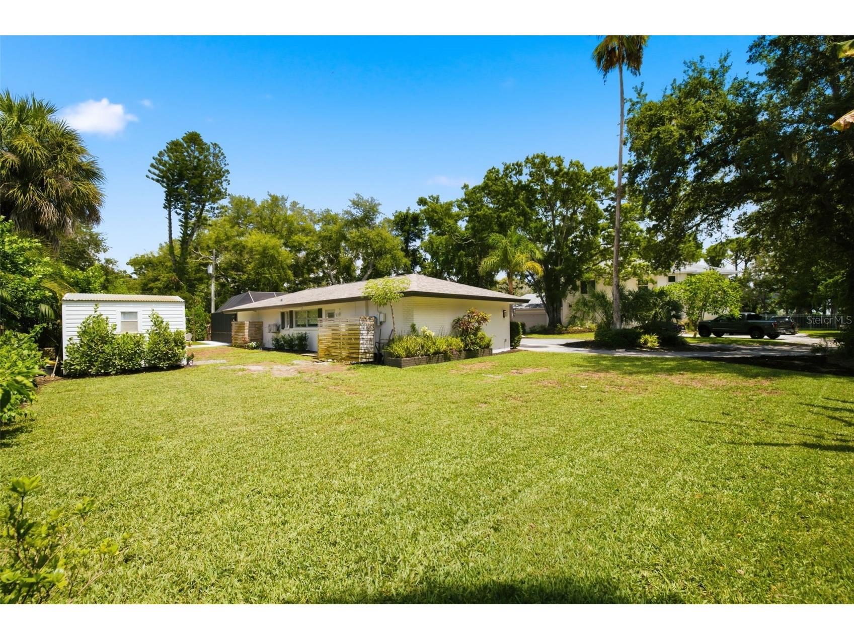 747 Sabal Court S Saint Petersburg FL 33705 TB8509422 image37