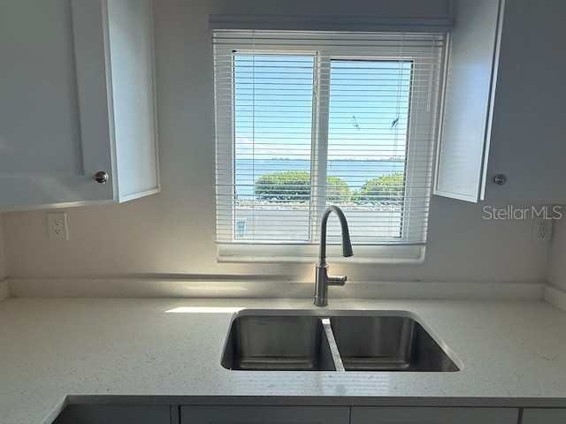 747 Saint Judes Drive S #2 Longboat Key FL 34228 A4682877 image5