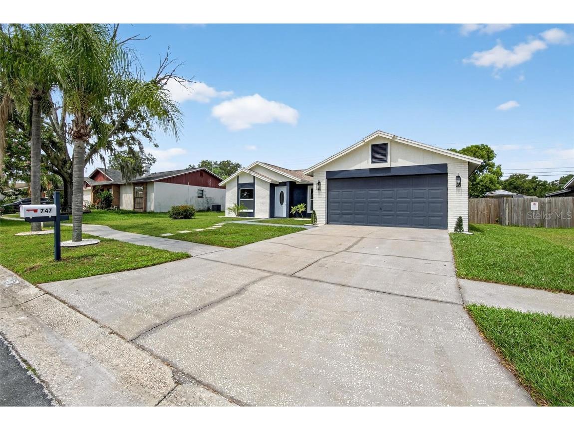 747 Stillview Circle Brandon FL 33510 TB8409023 image3