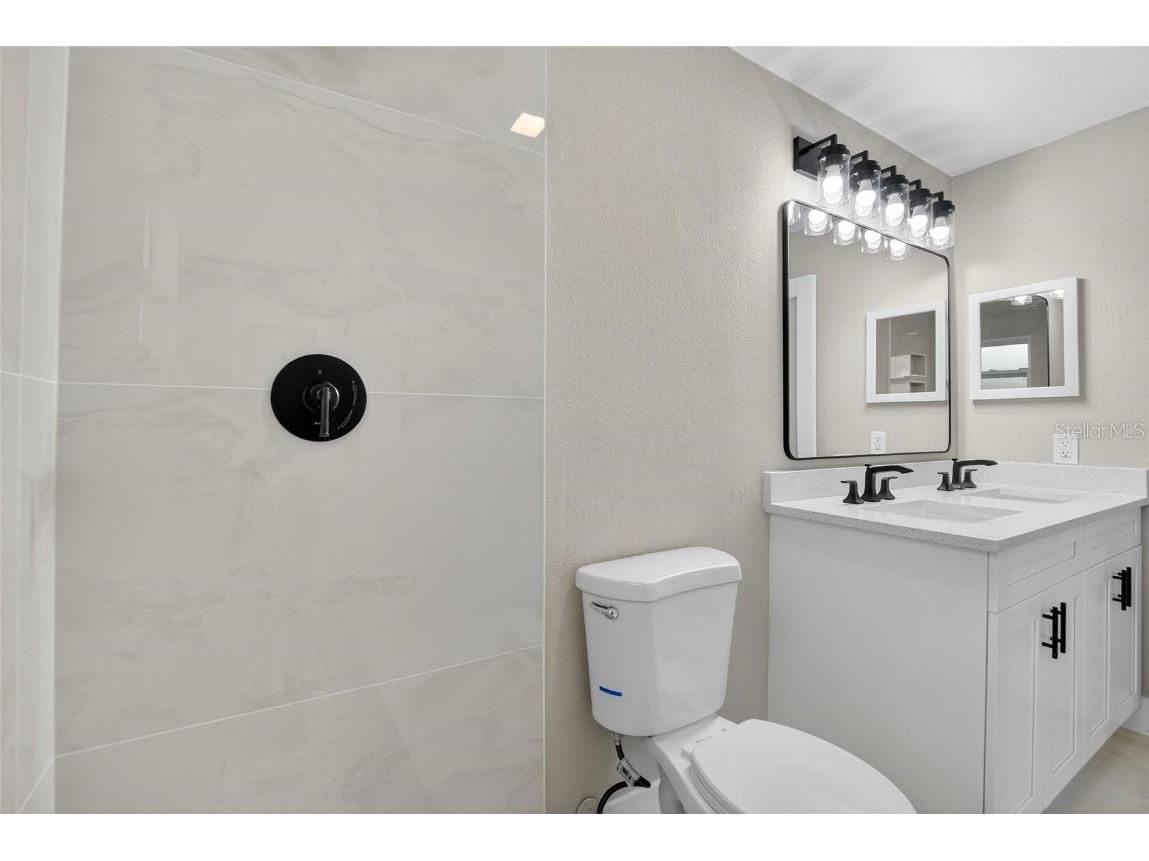 747 Stillview Circle Brandon FL 33510 TB8409023 image37