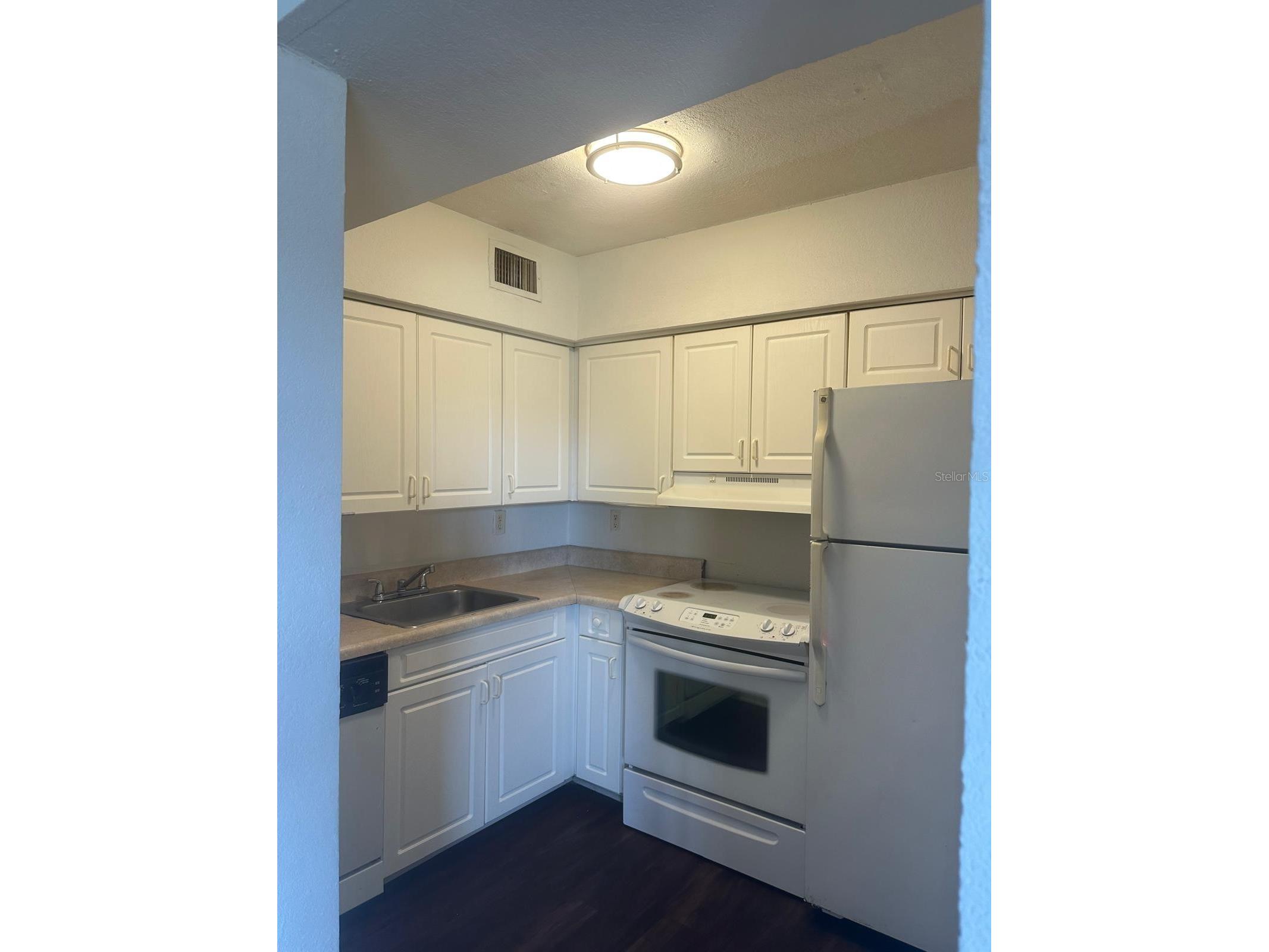 747 Wyman Court #747 Orlando FL 32809 O6399546 image4