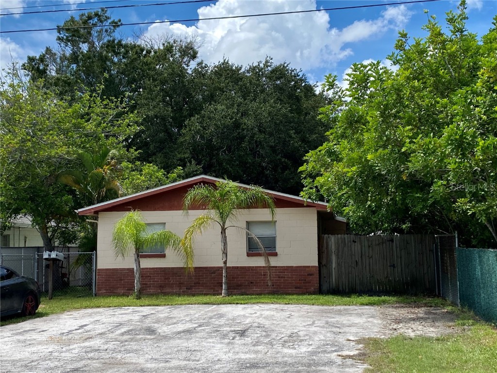 7470 34th Street N Pinellas Park FL 33781 U8217885 image1