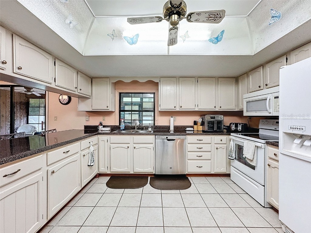 7470 Allen Dr Weeki Wachee FL 34613 W7867872 image16