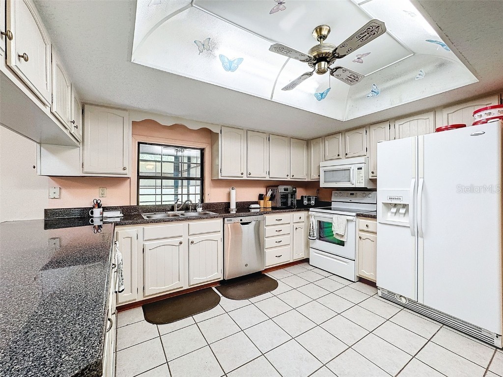 7470 Allen Dr Weeki Wachee FL 34613 W7867872 image18