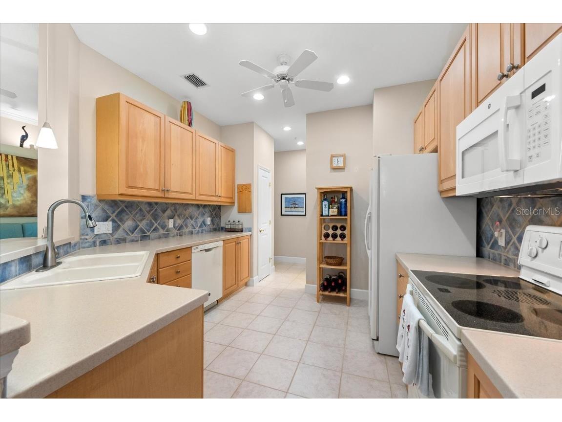 7470 Botanica Parkway #201 Sarasota FL 34238 A4670364 image17